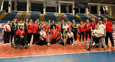 Oturarak Voleybol 1. Ligi final etabı sona erdi