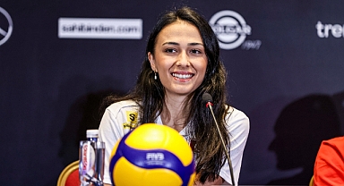 Simge Aköz: İstanbul'da seyirci karşısına çıkmak heyecan verici