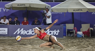 Volleyball World Beach Pro Tour Challenge Alanya Etabında dördüncü gün sona erdi