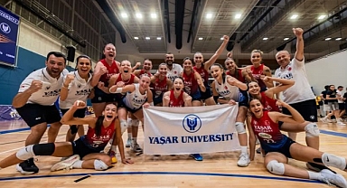 Yaşar Üniversitesi finalde