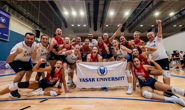 Yaşar Üniversitesi finalde