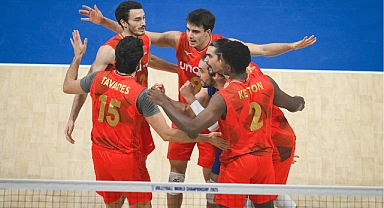 Bulgaristan 15 yıl sonra çeyrek finalde