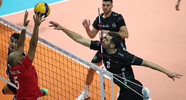 Gültekin Kavak Voleybol Turnuvası'nda heyecan sürüyor