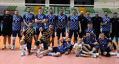 Gültekin Kavak Voleybol Turnuvası'nda şampiyon Gebze Belediyespor