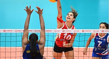 İstanbul BBSK, CSM Corona Braşov'a mağlup oldu