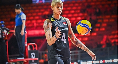 Melissa Vargas en skorer isim