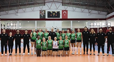 Nilüfer Belediyespor Eker turnuvanın ikinci gününde kazandı