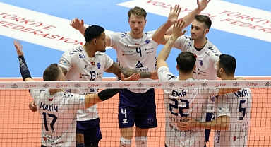 5 set sonunda gülen Altekma oldu