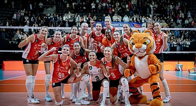 Eczacıbaşı Dynavit yeni evinde kazandı