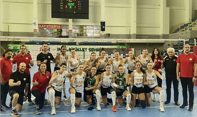 Sakarya Voleybol’dan dörtte dört