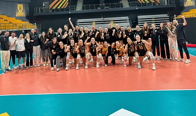 VakıfBank ilk galibiyetini aldı