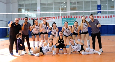 Viranşehir Voleybol yoluna kayıpsız bir şekilde devam ediyor