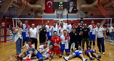 Adana'da kazanan Onikişubat Belediyespor