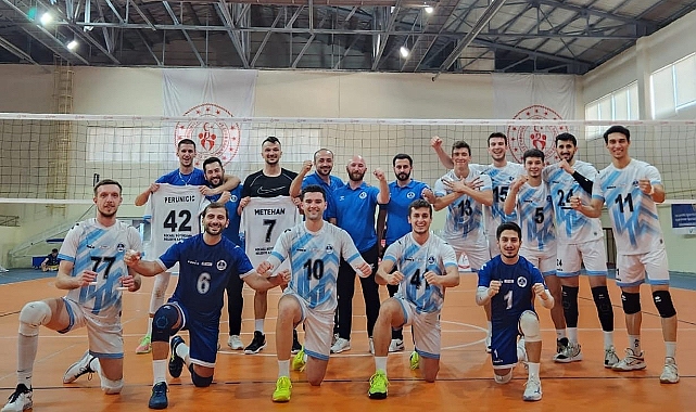 Anamur’da kazanan Kocaeli Büyükşehir Belediyesi Kağıt Spor’un