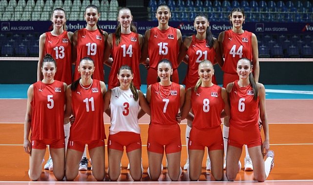 Kadın Voleybol Milli Takımımız set vermeden başladı