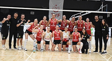 Manisa'da gülen Vestel Manisa Büyükşehir Belediyespor