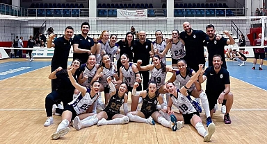 Tie-break setine giden mücadelede kazanan Alfemo Zeren Spor