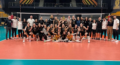 VakıfBank-Fenerbahçe derbisinde kazanan VakıfBank oldu