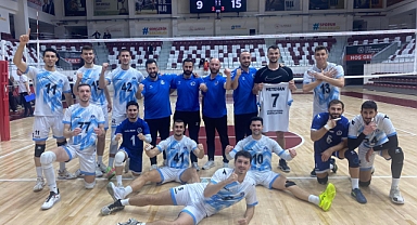 5 set süren mücadelenin kazananı Kocaeli Belediyesi Kağıt Spor oldu