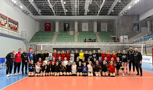 Altyapı Kız Milli Takımı sporcu taramaları İstanbul'da yapıldı