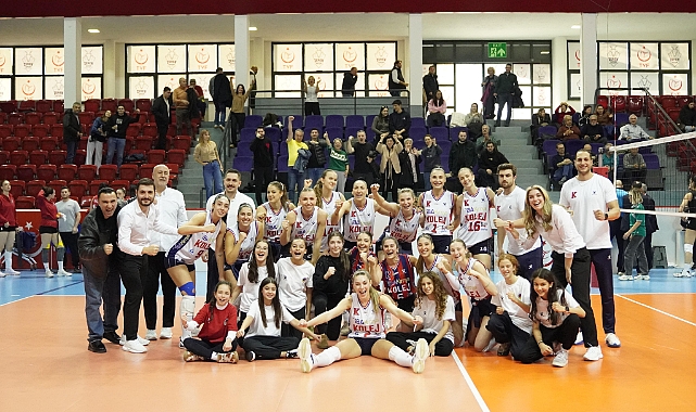 Ankara'da beş setlik karşılaşmayı TED Ankara Kolejliler kazandı