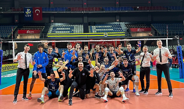 Bursa, İstanbul'da Fenerbahçe'yi devirdi