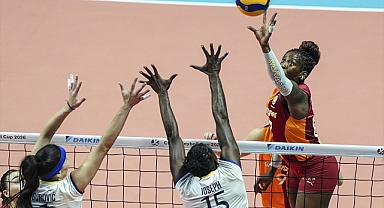 Galatasaray Daikin tura 3-0'lık skorla koştu