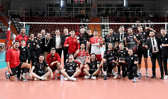 İstanbul Gençlik bir engeli daha aştı