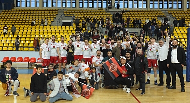 Sungurlu Belediyespor, Yücelen Anamur Spor’a set vermedi