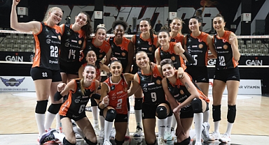 Vodafone Sultanlar Ligi'nde nefes kesen mücadele: Beşiktaş 2-3 Eczacıbaşı