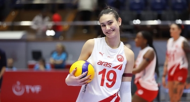 Defne Başyolcu'dan damga vuran performans  