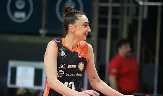 Eczacıbaşı Dynavit, Elif Şahin ile devam dedi