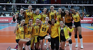VakıfBank yoluna nağmalup devam ediyor