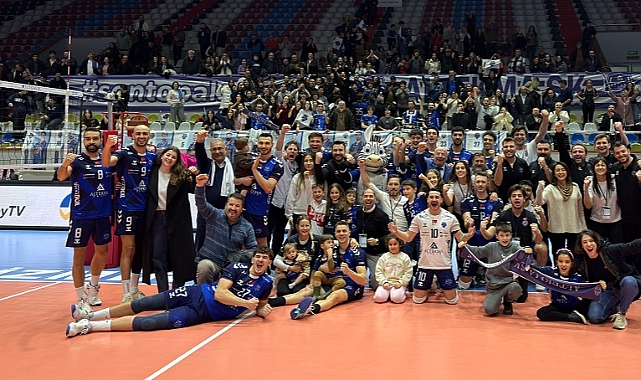 Altın sette gülen taraf Altekma