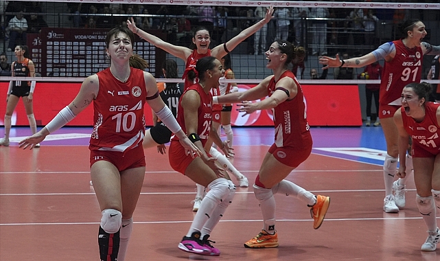 Aras, Eczacıbaşı'nı mağlup etti