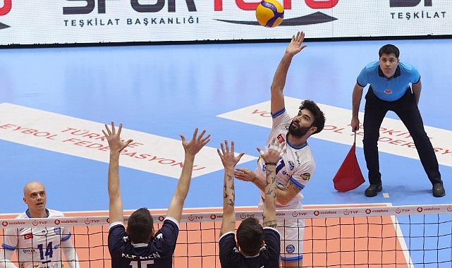 Arkas evinde galip