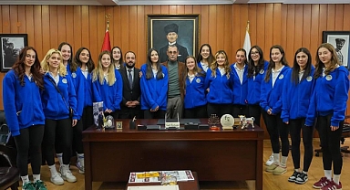 Başkan Erdal Beşikçioğlu, Etimesgut Belediyesi Gelişim Spor takımını ağırladı