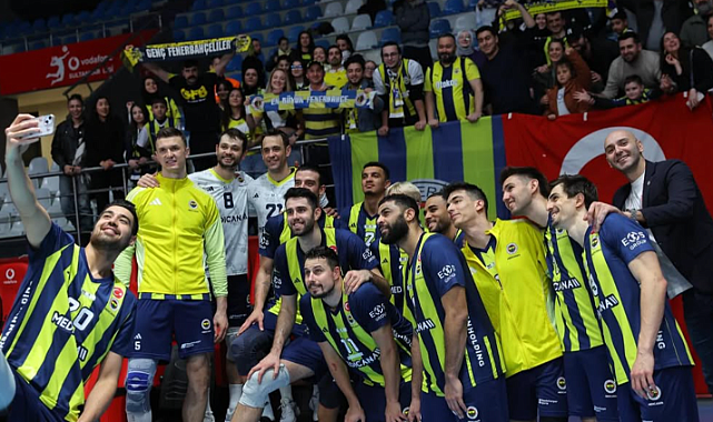 Fenerbahçe Medicana beş setlik mücadelede kazandı
