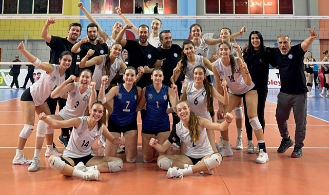 Nilüfer Belediyespor finallere lider olarak gidiyor 