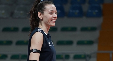 ÖZEL HABER | Nilüfer Belediyespor Eker'e Polonyalı smaçör