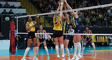 VakıfBank, Fenerbahçe'yi 3-1 mağlup etti