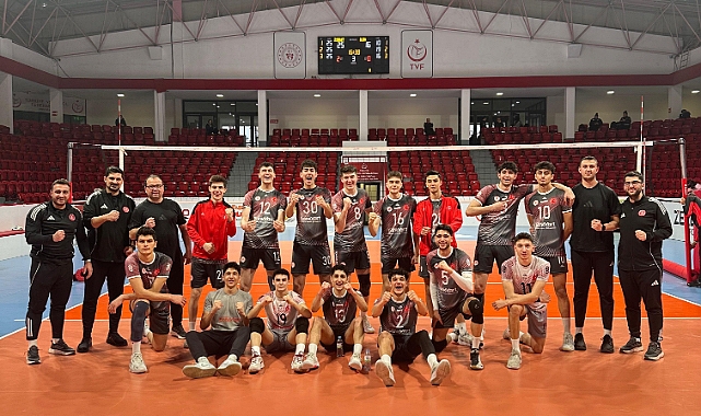 Ziraat Bankkart üç puanı üç sette aldı