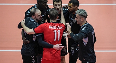 5 setlik mücadelede kazanan Spor Toto oldu