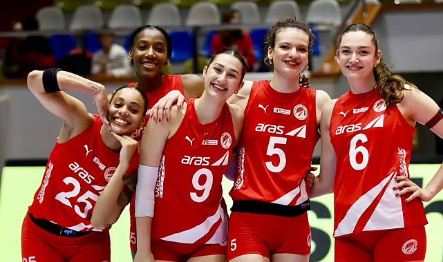 Aras Kargo evinde hata yapmadı: Nilüfer Belediyespor'u 3-1 mağlup etti