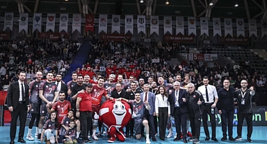 Avrupa'nın zirvesine doğru bir adım daha