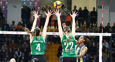 Bursa'da üç puan Fenerbahçe Medicana'nın