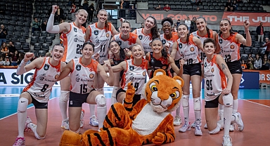 Eczacıbaşı Dynavit Dörtlü Finalde