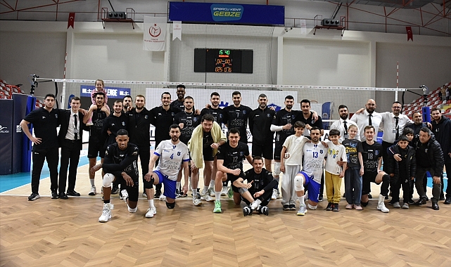 Gebze 3 puana 3 sette ulaştı