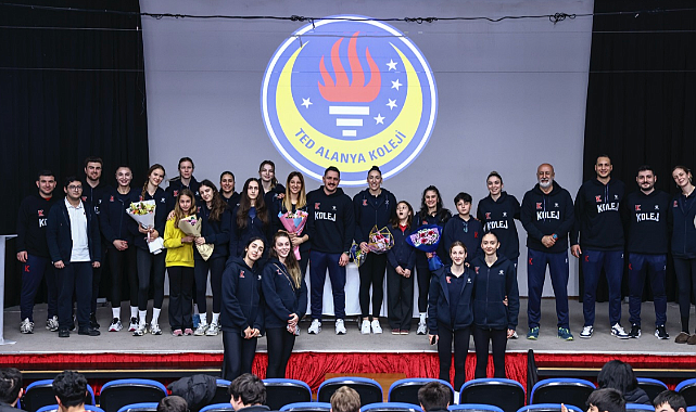 İBA Kimya TED Ankara Kolejliler öğrencilerle buluştu