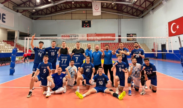 Kocaeli Büyükşehir Belediyesi Kağıt Spor evinde üç puanın sahibi